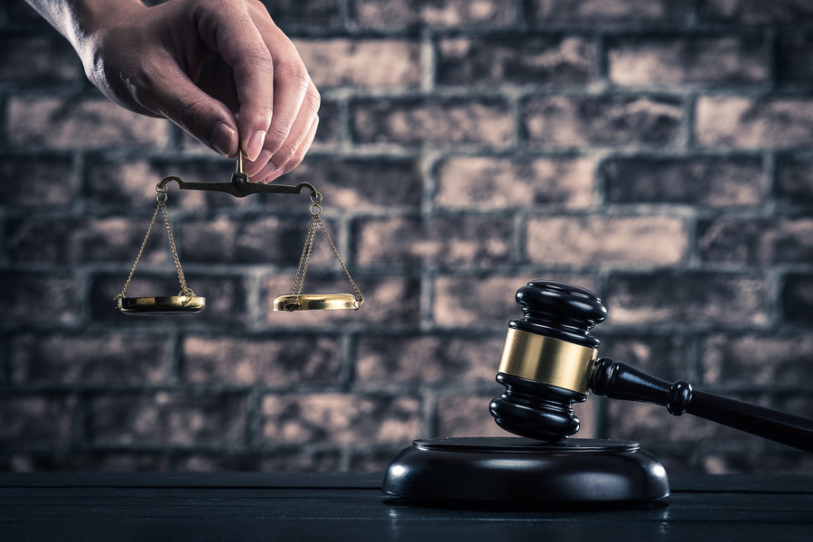 深圳劳动律师视角：探寻申请劳动仲裁的多元意蕴与实践路径