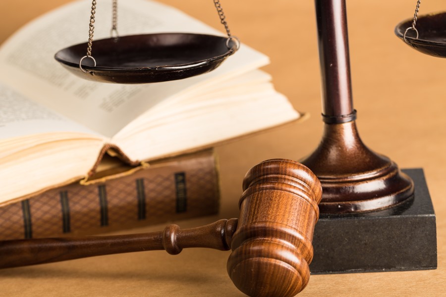 深圳劳动仲裁律师解读：劳动仲裁证据提交的要点与策略