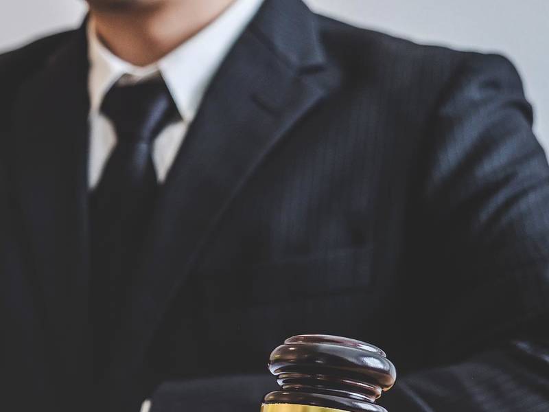 深圳劳动纠纷律师解读：补签劳动合同后是否需要支付额外薪酬